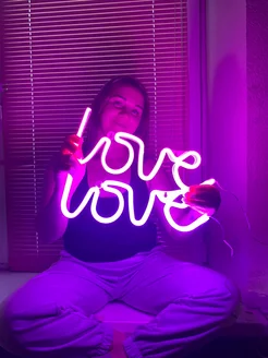 Неоновая вывеска светильник на стену Love с usb фото 2